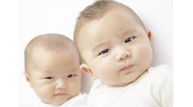 泰国试管婴儿双胞胎